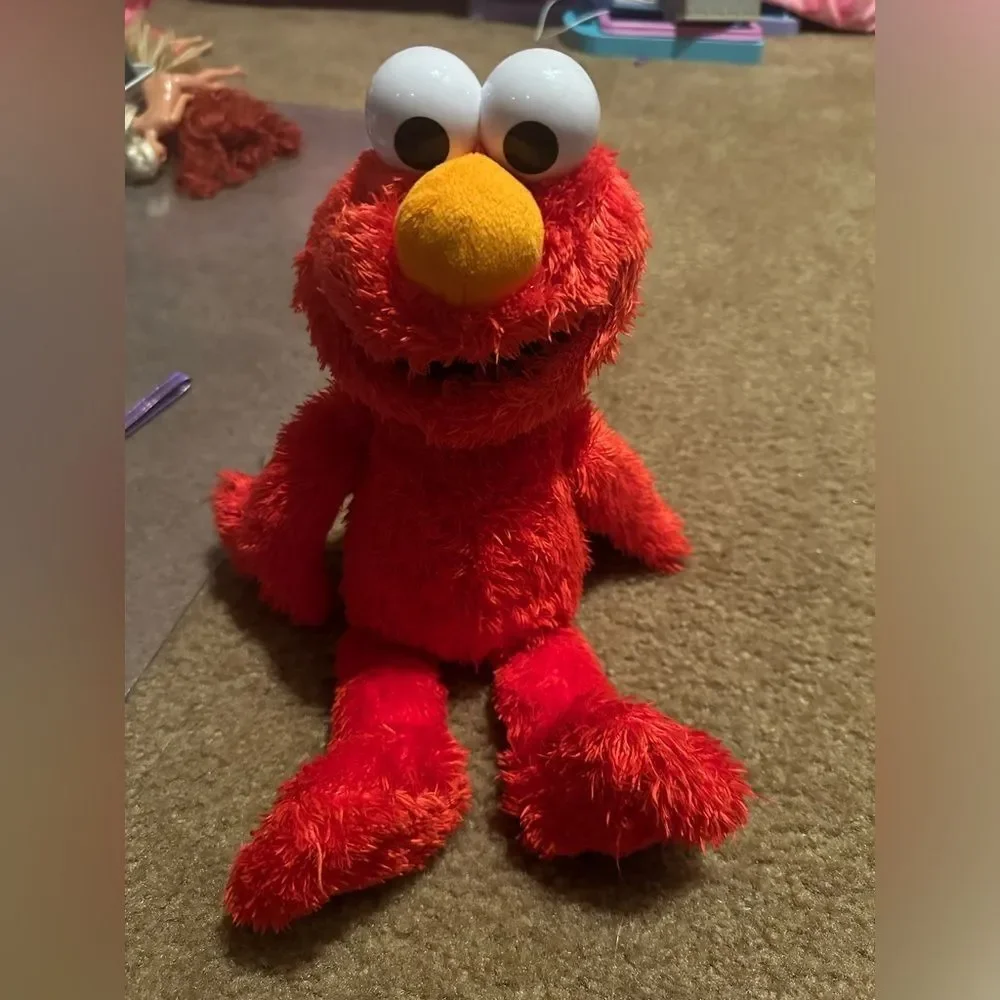 Animated Sesame Tickle Me Elmo Plush w/Batteries